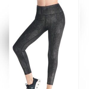 - FOIL high waist legging size medium Kyodan